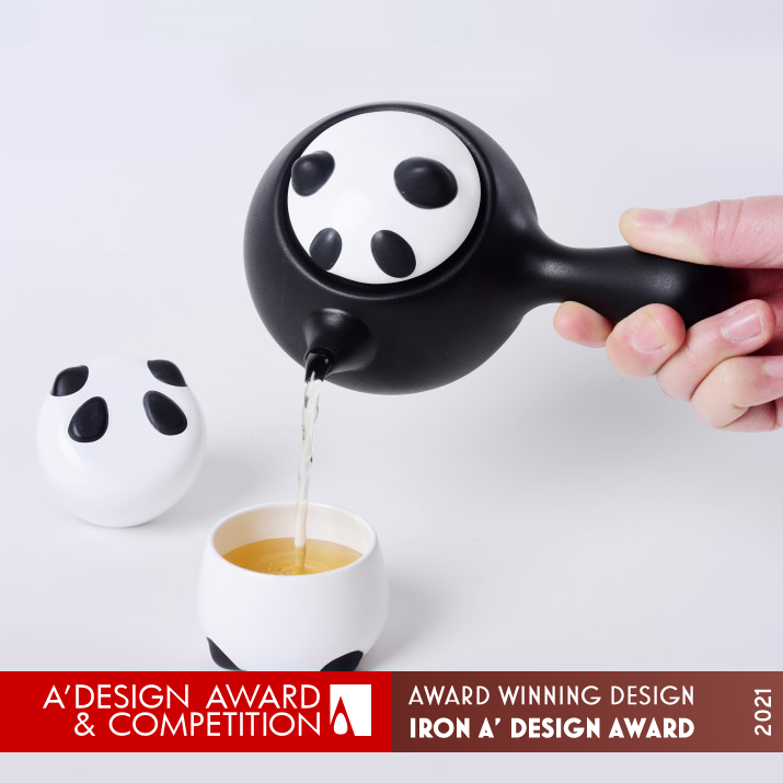 The Panda Themed Tea Set by Yan Luo and Jianan Yu